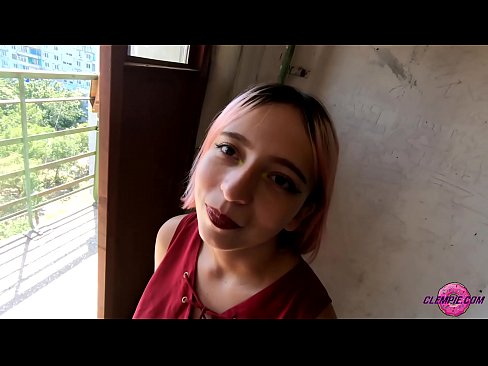 ❤️ د شاګرد حساسیت په بهر کې یو اجنبی سړی وخوري - د هغه په ​​مخ کې ️❌  ☑